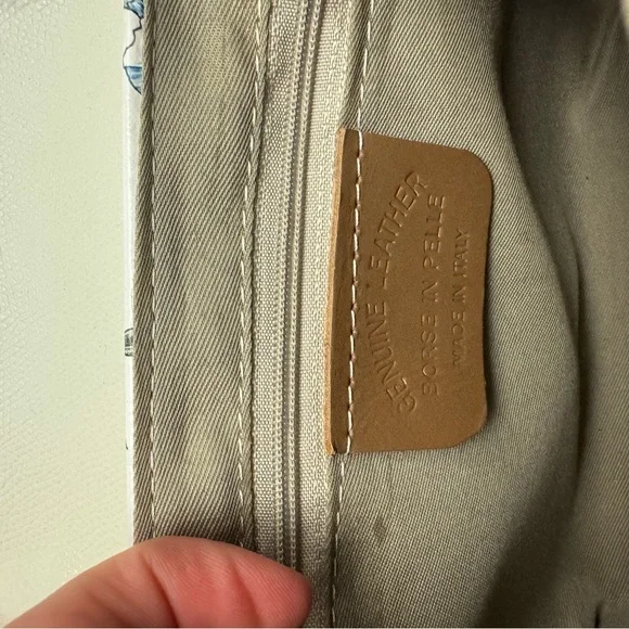 Floral White Handmade Leather Tote Bag - Picture 8 of 9